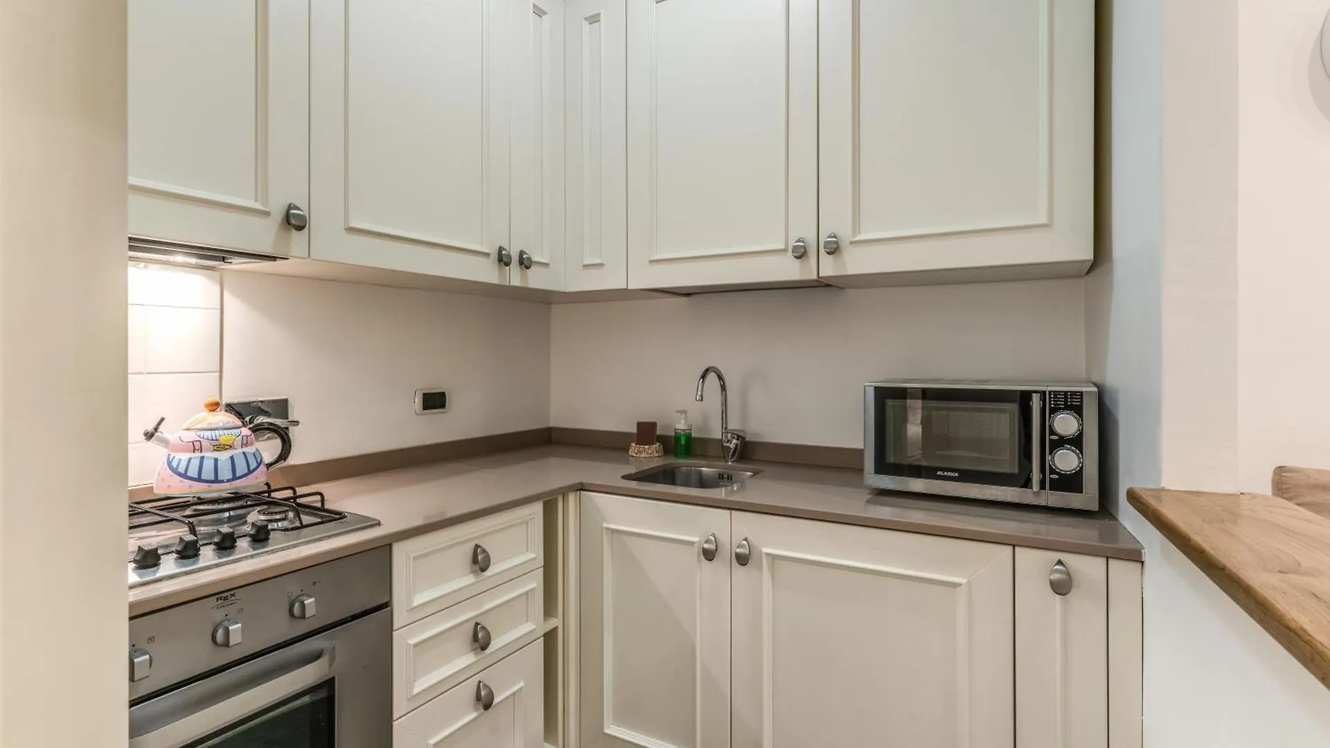 Ciancaleoni Gruppo M&L Apartments Roma